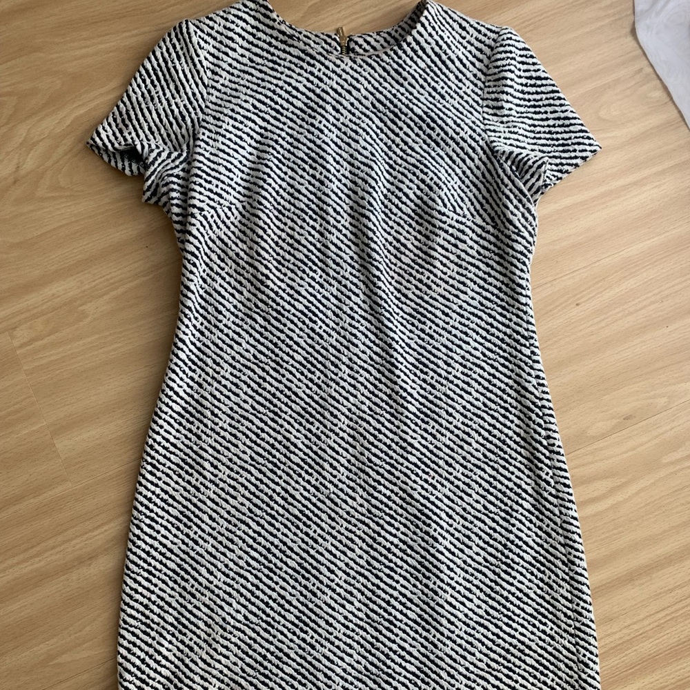 B&W tweed Calvin Klein box dress size 2 SEE BELOW